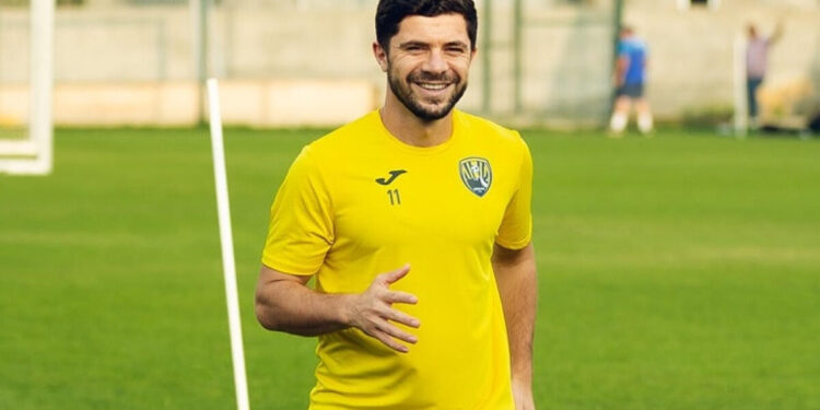 Azərbaycanlı futbolçu Qırğızıstanda debüt oyununda qol vurdu