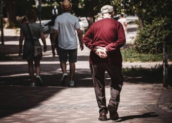 Azərbaycanda pensiya yaşı 70-ə qaldırılır?