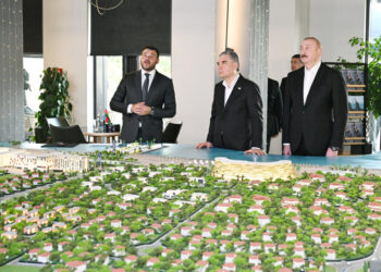 İlham Əliyev və Qurbanqulu Berdiməhəmmədov “Sea Breeze”də olublar – FOTOLAR