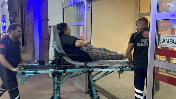 Avtomobil baryerə çırpıldı: 1 yaralı