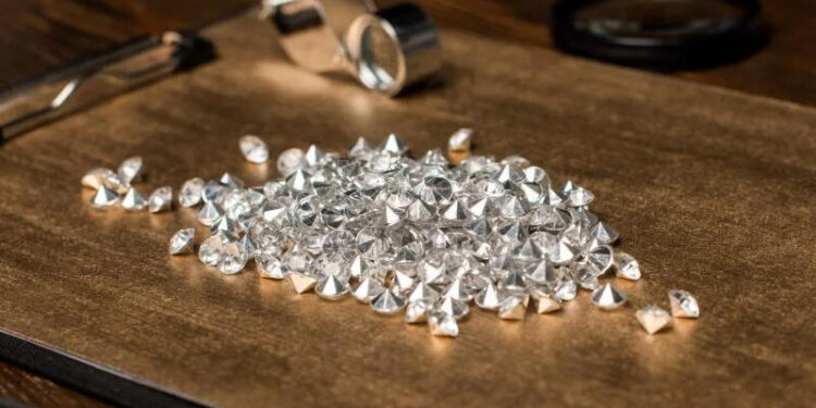 Brilyant artıq dəbdəbə deyil: Çin dünya almaz sənayesini sarsıdır