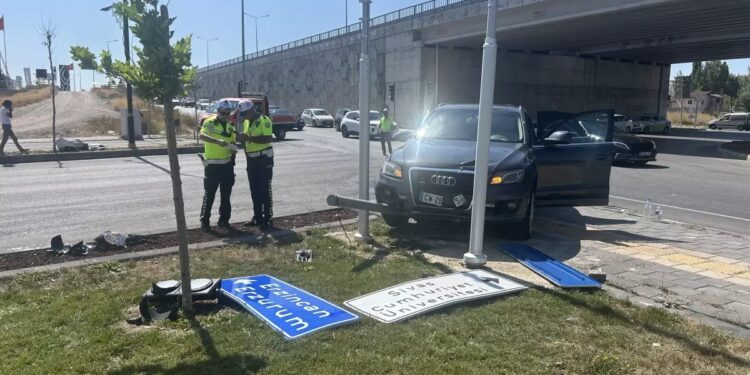 Cip və minik avtomobili toqquşdu: 4 yaralı