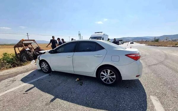 Minik avtomobili və traktor toqquşdu: 5 yaralı