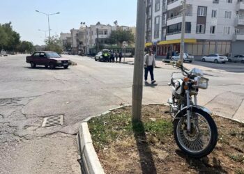 Minik avtomobili və motosiklet toqquşdu: 2 yaralı