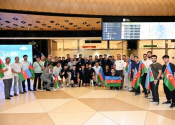 Avropa çempionları vətənə döndü