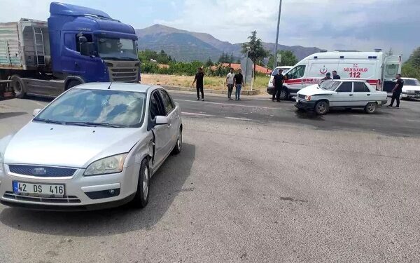 İki avtomobil toqquşdu: 4 yaralı