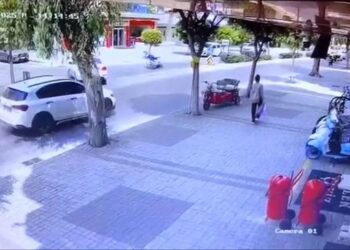 Minik avtomobili və motosiklet toqquşdu: 1 yaralı