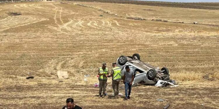 Avtomobil yol kənarına aşdı: 1 yaralı