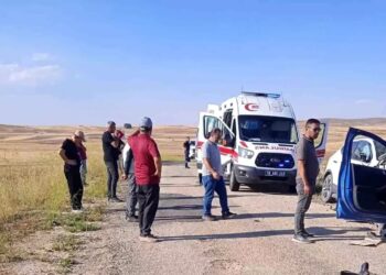 İki avtomobil toqquşdu: 1 ölü, 1 yaralı