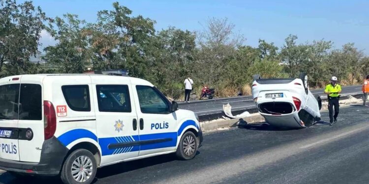 Avtomobil baryerlərə çırpıldı: 1 yaralı