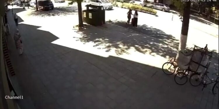 İki avtomobil toqquşdu: 8 yaralı