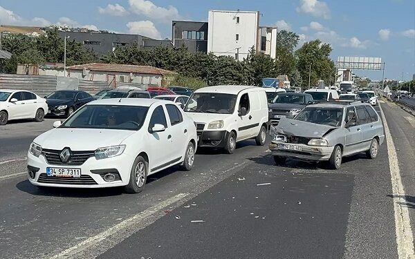 Zəncirvari qəza: 3 yaralı