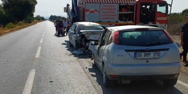 İki avtomobil toqquşdu: 1 ölü, 1 yaralı