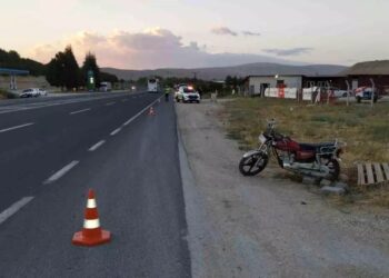 Minik avtomobili və motosiklet toqquşdu:1 yaralı