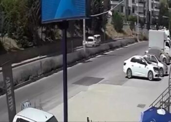 İki avtomobil toqquşdu