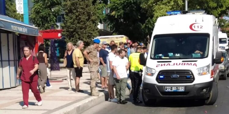 86 yaşlı kişini avtomobil vurdu