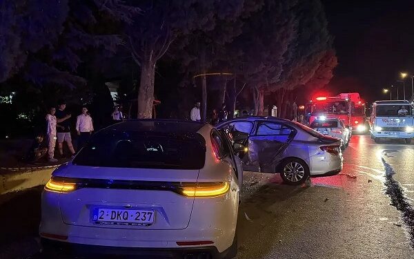 İki avtomobil toqquşdu: 4 yaralı