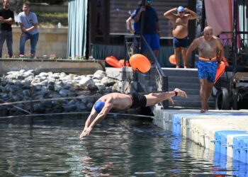 “Kürü keçək?!” açıq suda üzmə yarışı keçirilib