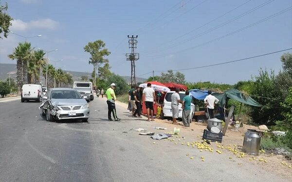 İki avtomobil toqquşdu: Sürücü qaçdı