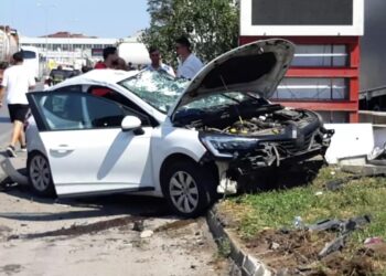 İki avtomobil toqquşdu: 1 yaralı