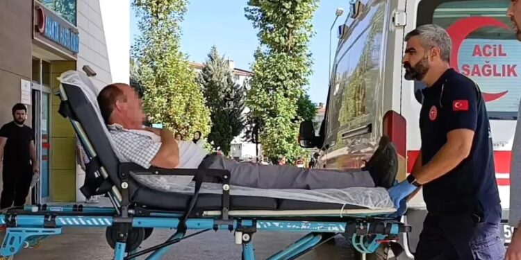 İki avtomobil toqquşdu: 3 yaralı