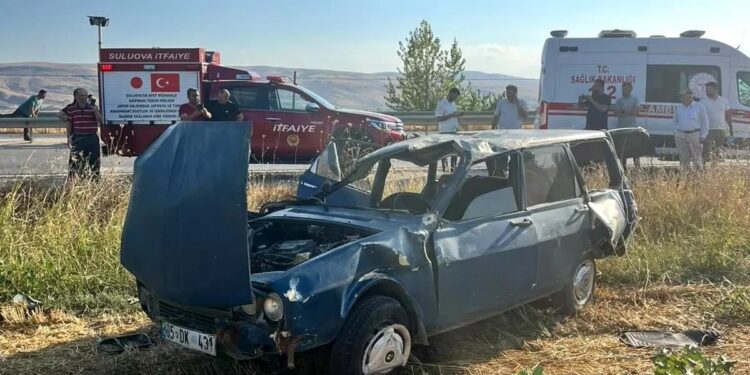 İki avtomobil toqquşdu: 5 yaralı