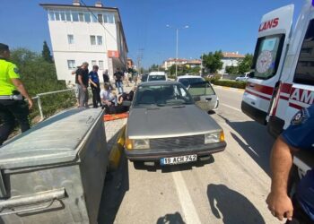 Minik avtomobili parklanmış vəziyyətdə olan avtomobillərə çırpıldı: 1 yaralı