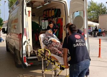 Minik avtomobili və yük maşını toqquşdu: 4 yaralı