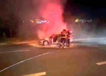 Hərəkətdə olan avtomobil yandı