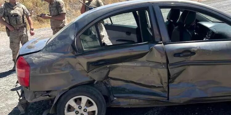 İki avtomobil toqquşdu: 8 yaralı