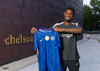 “Çelsi” “Ayaks”dan heyətinə futbolçu qatdı