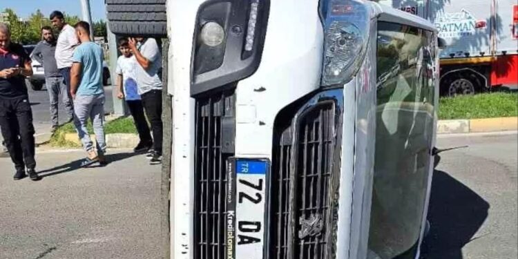 İki avtomobil toqquşdu: 1 yaralı