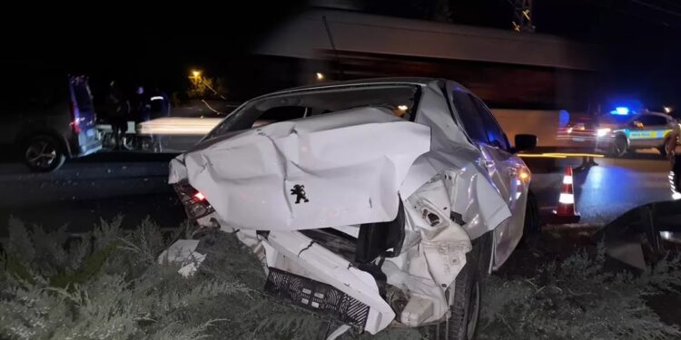 İki avtomobil toqquşdu: 4 yaralı