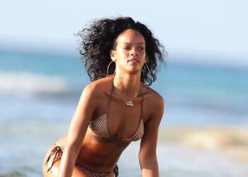 Rihanna üçüncü övladına hamilədir – Yeni fotolar gündəm yaratdı