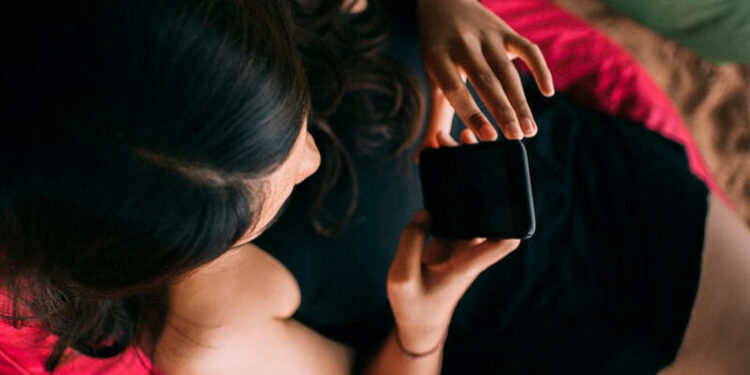 Evlilikdə xəyanət edənlərə 1000 manatadək cərimə təklifi