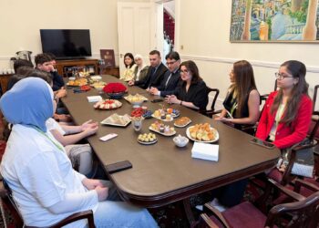 “YAŞAT” Fondunun şəhid övladları üçün Londondakı yay məktəbi başa çatıb-FOTOLAR