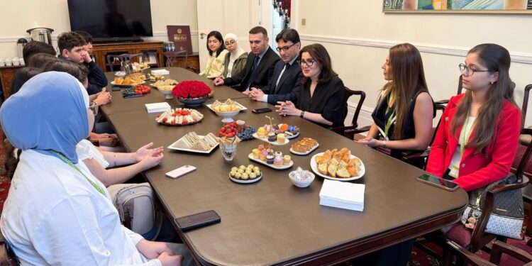 “YAŞAT” Fondunun şəhid övladları üçün Londondakı yay məktəbi başa çatıb-FOTOLAR