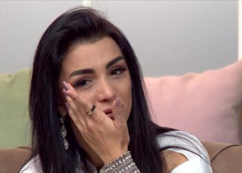 Rəqqasə Renka atasının məzarını ziyarət etdi – duyğusal paylaşım sosial şəbəkədə gündəm oldu