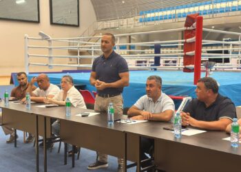 Azərbaycan Boks Federasiyasının rəsmiləri milli komandaların məşqçilər heyəti və hakimlərlə görüşüb