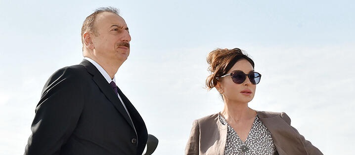 Prezident və birinci xanım Toğanalı-Kəlbəcər-İstisu avtomobil yolunda görülən işlərlə tanış olublar