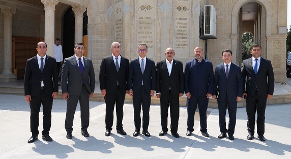 Dövlət Komitəsinin sədri Hacıqabul rayonundakı məscidləri ziyarət edib