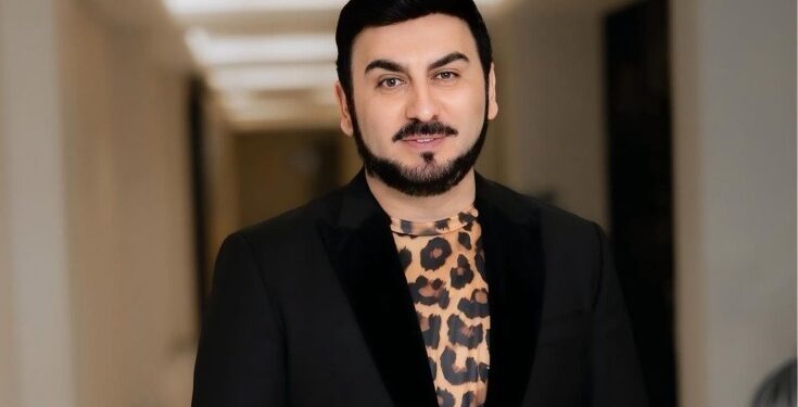 Tolik müğənnilərin məktəbli forması ilə bağlı şikayətlərinə sərt reaksiya verdi