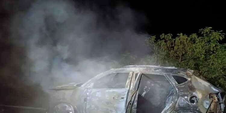 Hərəkətdə olan avtomobil yandı