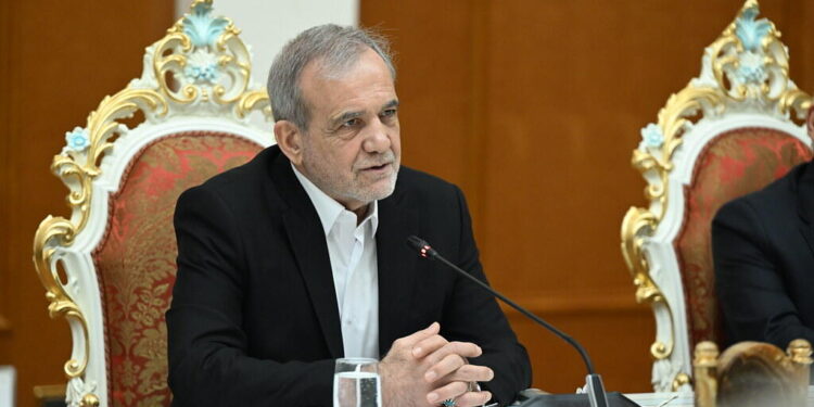 Pezeşkianın Ermənistana səfərindən öncə İrandan mesaj