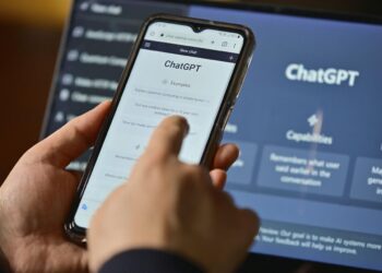 “ChatGPT” gənclərə təhlükəli məsləhətlər verir – Ciddi xəbərdarlıq