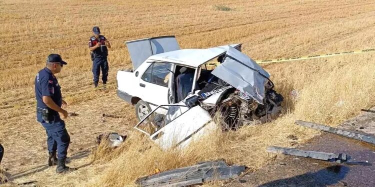 Minik avtomobili və traktor toqquşdu: 1 ölü, 1 yaralı