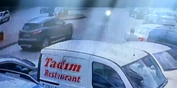 Minik avtomobili və motosiklet toqquşdu: 1 yaralı