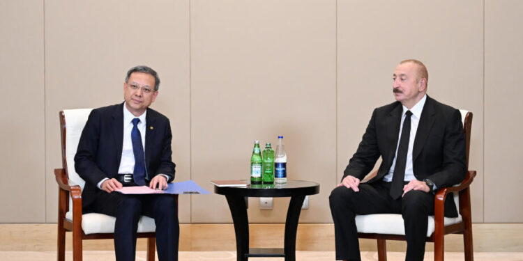 İlham Əliyev Tiencində Ni Cen ilə görüşüb - FOTOLAR