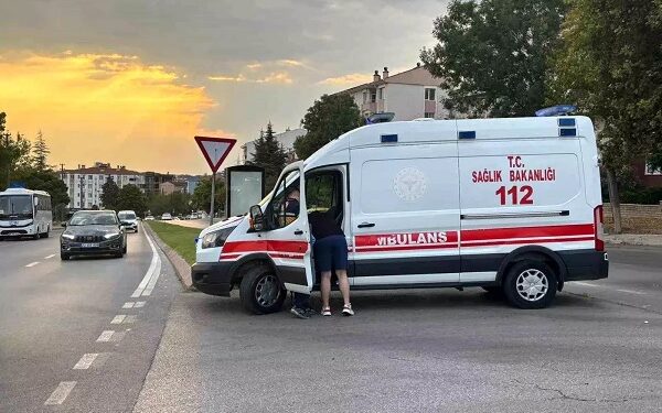 Minik avtomobili və motosiklet toqquşdu: 3 yaralı