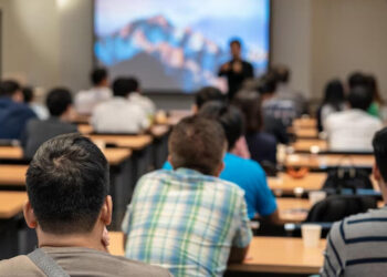 Bu universitetdə təhsil haqqı 2 min manat artırıldı